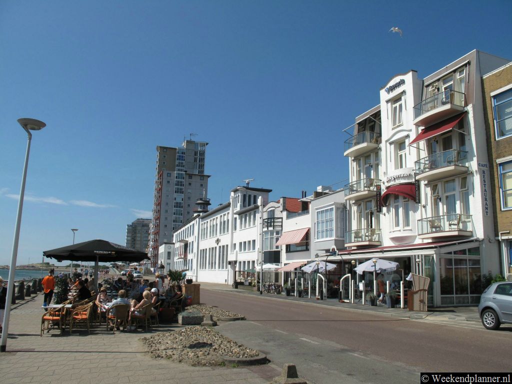Hotel de Leugenaar is een driesterrenhotel aan de Boulevard Bankert. Tips: Reserveer een kamer in dit hotel in Vlissingen.